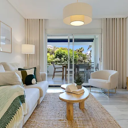 2 Bedroom In Medina Garden - Puerto Banus Apartment *