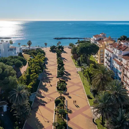 2 Bedroom In Medina Garden - Puerto Banus Apartment Marbella