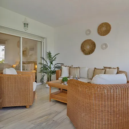 Apartment 2 Bedroom In Medina Garden - Puerto Banus