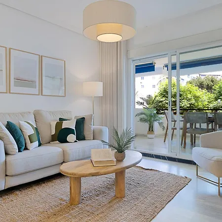 2 Bedroom In Medina Garden - Puerto Banus Apartment Marbella